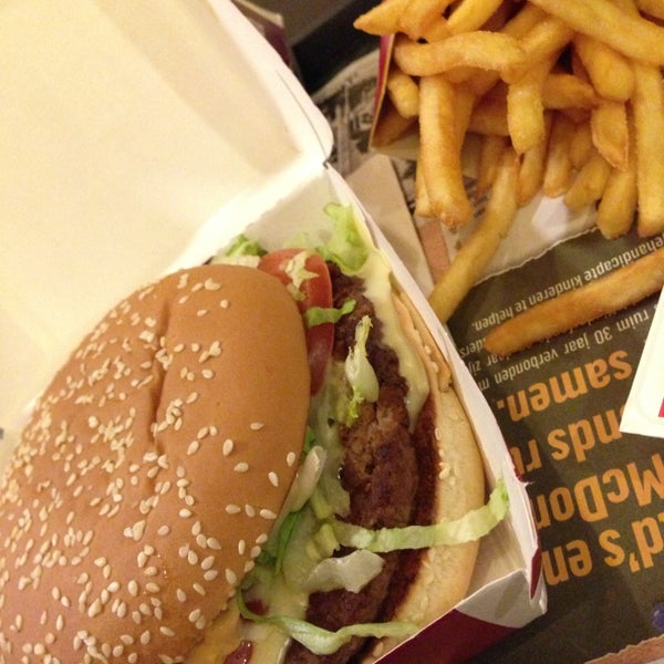 1/15/2013 tarihinde Ludo R.ziyaretçi tarafından McDonald&#39;s'de çekilen fotoğraf