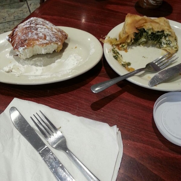 9/22/2013にPaula P.がJean Danet  Pastry, Cafe and Brick Oven Pizzaで撮った写真