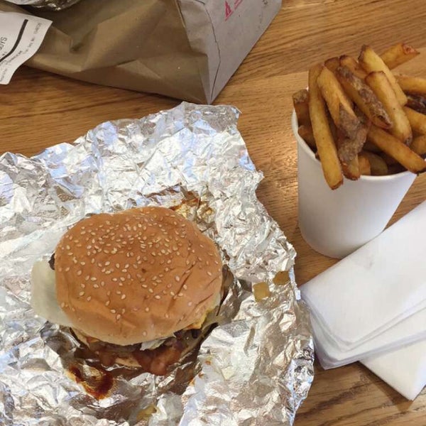 Photo taken at Five Guys by Giulia F. on 5/31/2016