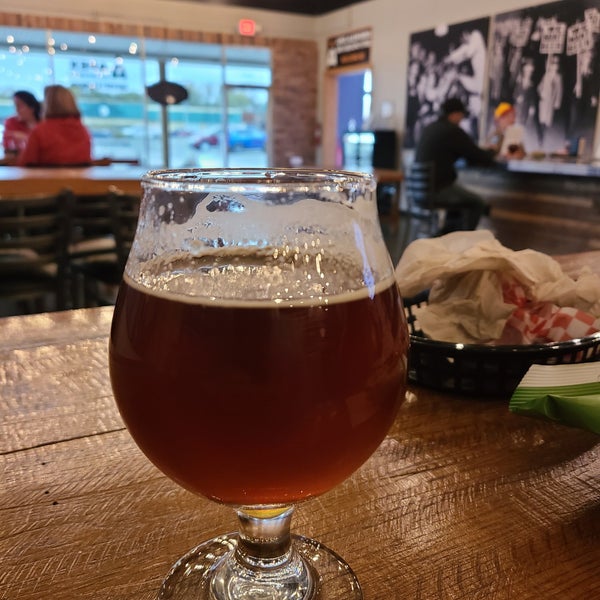 Photo taken at Apex Aleworks Brewery &amp; Taproom by Eric H. on 10/23/2020