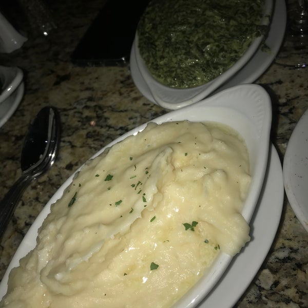 Photo taken at Ruth&#39;s Chris Steak House by Mel L. on 11/16/2019