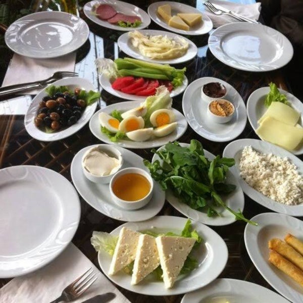Foto tomada en Madalyalı Restaurant  por Fikocan Y. el 1/8/2022