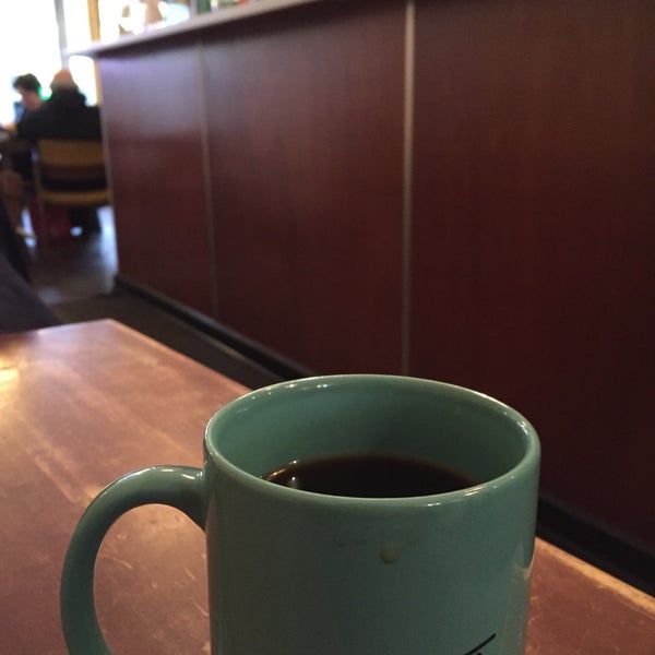Foto scattata a Propeller Coffee da Shai G. il 12/19/2015