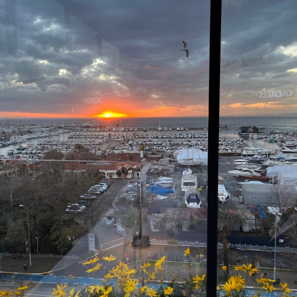 Jigger Roof Bar Fenerbahçe'de Otel Barı