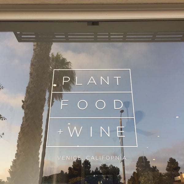 Foto tirada no(a) Plant Food and Wine por Frosty em 8/19/2017