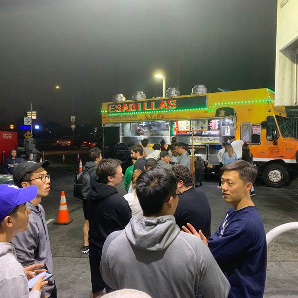 Foto scattata a Leo&#39;s Taco Truck da Jeff ✈. il 6/7/2019