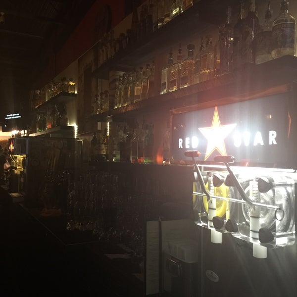 8/12/2018 tarihinde Jeff ✈.ziyaretçi tarafından Red Star Taco Bar'de çekilen fotoğraf