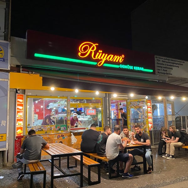 Photo taken at Rüyam Gemüse Kebab by Jeff ✈. on 7/2/2022