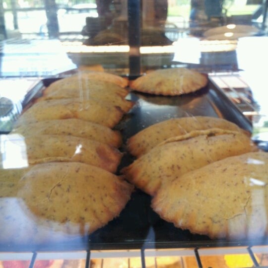 6/21/2012 tarihinde Jason S.ziyaretçi tarafından Tula Gluten Free Bakery Cafe'de çekilen fotoğraf