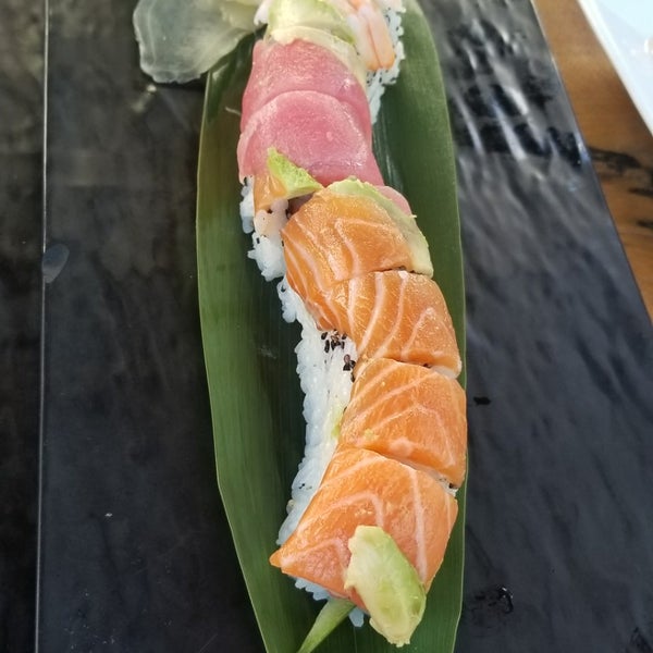 Das Foto wurde bei Fung Ku Kitchen &amp; Sushi von Trina N. am 1/13/2018 aufgenommen