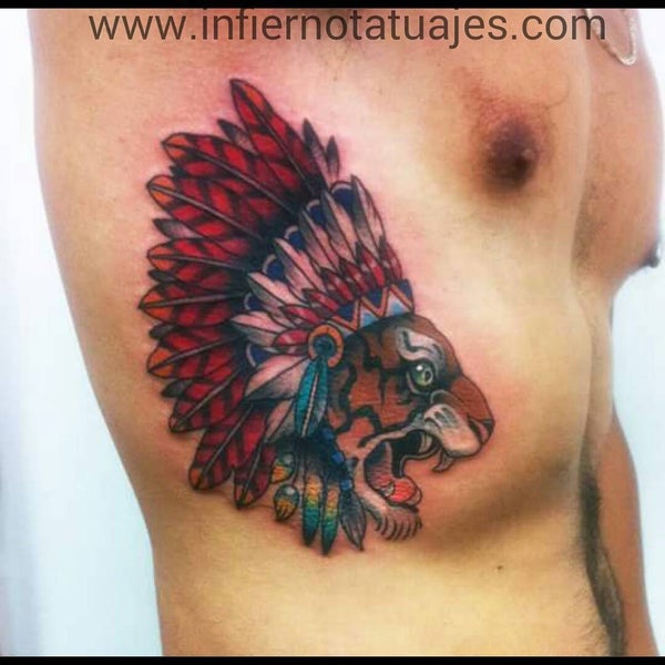 Foto tirada no(a) Infierno Tatuajes por Infierno T. em 8/4/2015