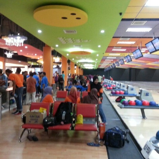 фрау мюллер йошкар-ола. первомайская 109 йошкар-ола боулинг. боулинг оле. боулинг оле. фрау мюллер боулинг.