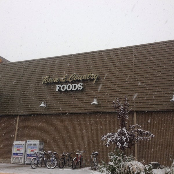 Национальные ецкик блюда. Надпись - country life. Country foods. Country foods. Country foods.