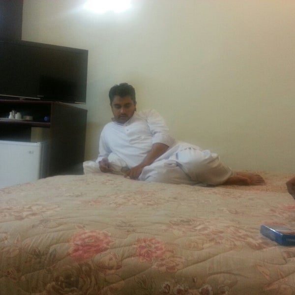 Carnation Suites Guest House Bed and Breakfast