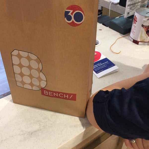 Бенч маркет. Bench компания. Бенч маркет. Бенч на 4 рабочих места. Магазина bench.