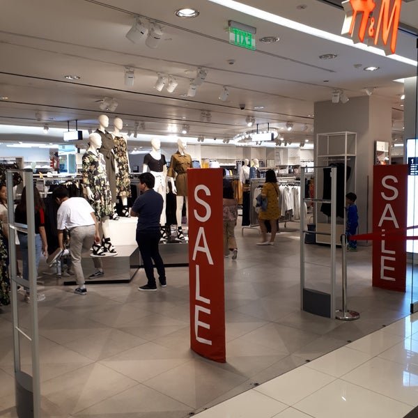 H&m festival mall alabang hotsell