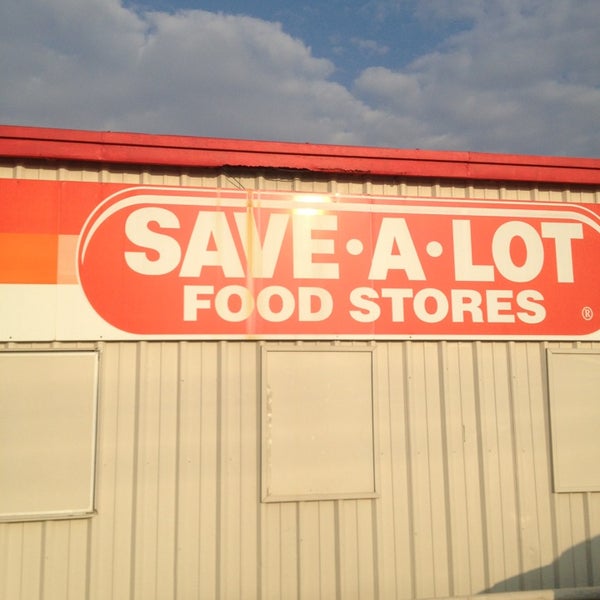 SaveALot Grocery Store in Benton