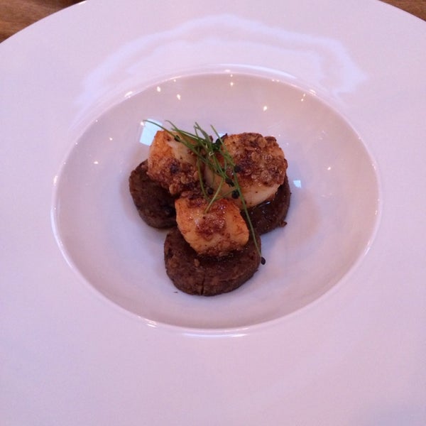 Shears Yard Restaurant in The Calls