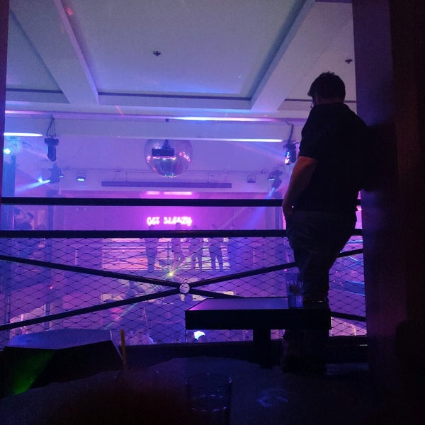 Highland Lounge Downtown Austin 8 tips