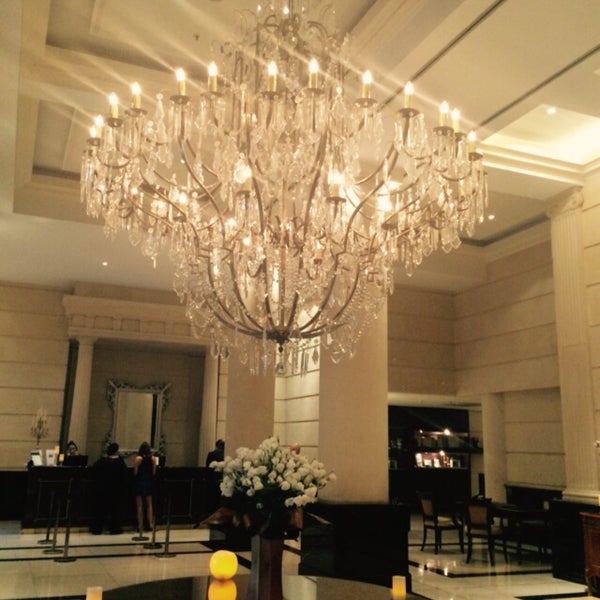 Foto diambil di Diplomatic Hotel oleh ✨Suzana M. pada 12/29/2014