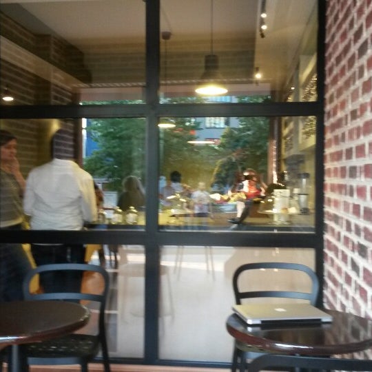5/25/2014 tarihinde Hüseyin B.ziyaretçi tarafından Çay Dükkanı'de çekilen fotoğraf