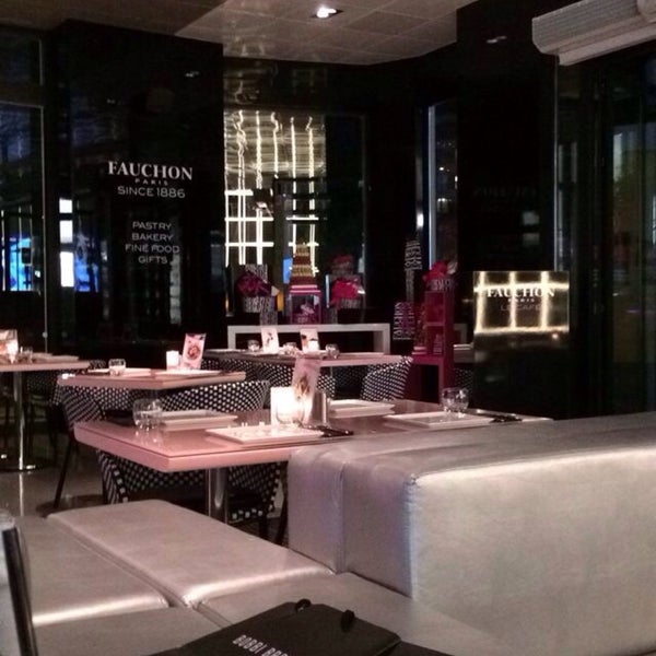 Photo taken at Fauchon by Dilem on 2/3/2015