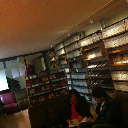 รูปภาพถ่ายที่ Film Club Café โดย Señor G. เมื่อ 1/26/2013