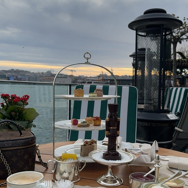 Photo taken at The Peninsula Istanbul by Eng.A👷🏻‍♀️ on 12/14/2023