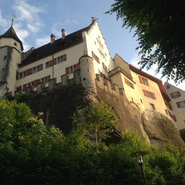 6/14/2013에 Anvarzhon Z.님이 Schloss Lenzburg에서 찍은 사진