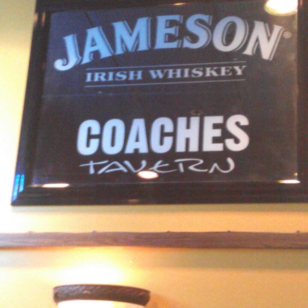 Снимок сделан в Coaches Tavern пользователем Thomas W. 2/27/2013