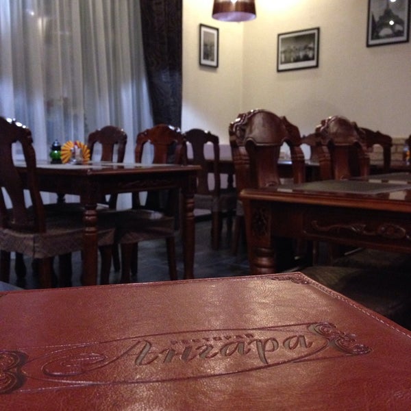 Ресторан в ангаре