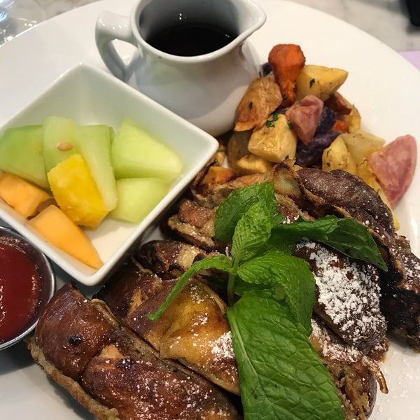 I had brunch on Saturday with friends, my first time here the brioche french toast was excellent really nice spot.  Will have to come back and check out happy hour.