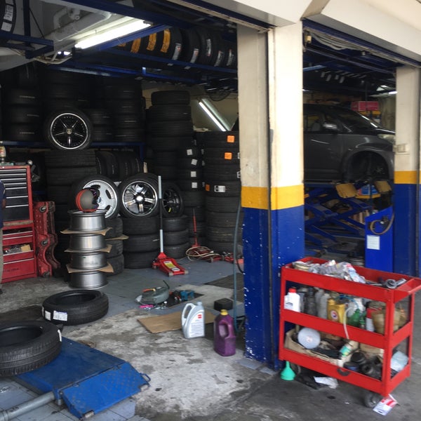 Photos At Michelin Klh Car Tyre Service Automotive Shop
