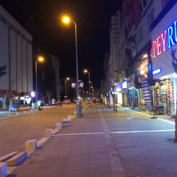 1/7/2022にVolkan H.がİsmet Paşa Caddesiで撮った写真