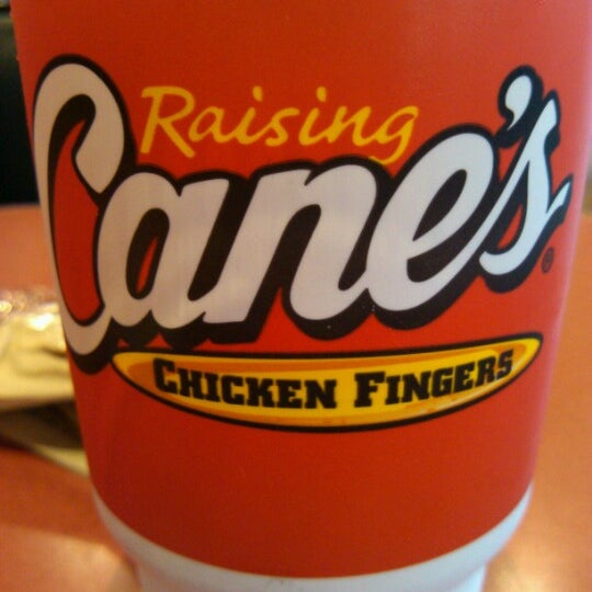 10/13/2012 tarihinde Jessi C.ziyaretçi tarafından Raising Cane&#39;s Chicken Fingers'de çekilen fotoğraf