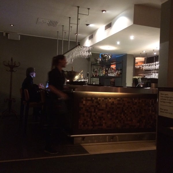 Foto tirada no(a) Dag H Cafe &amp; Restaurant por Farhad A. em 9/1/2014