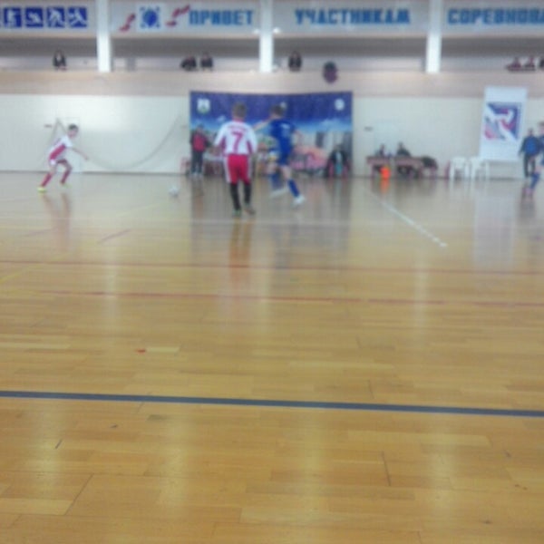 спортивный комплекс химик. спортивный комплекс химик город кизилюрт. химик россошь спорткомплекс бассейн. спорткомплекс менделеевск. химик алексин спорткомплекс.