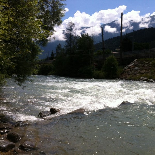 Foto tirada no(a) Extreme Waves Rafting por Alessandro C. em 7/5/2014