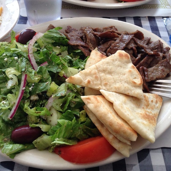 Photo taken at YIAYIA&#39;S Greek Cuisine &amp; Pantry by Vasilios H. on 8/26/2014