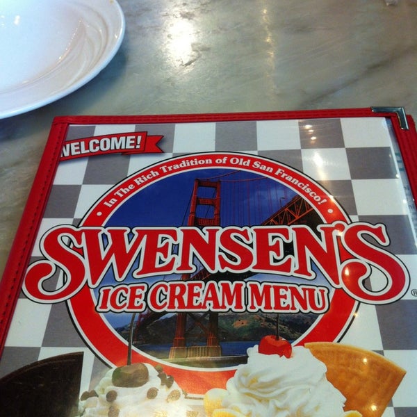 1/18/2013 tarihinde Celia P.ziyaretçi tarafından Swensen&#39;s Grill &amp; Ice Cream'de çekilen fotoğraf