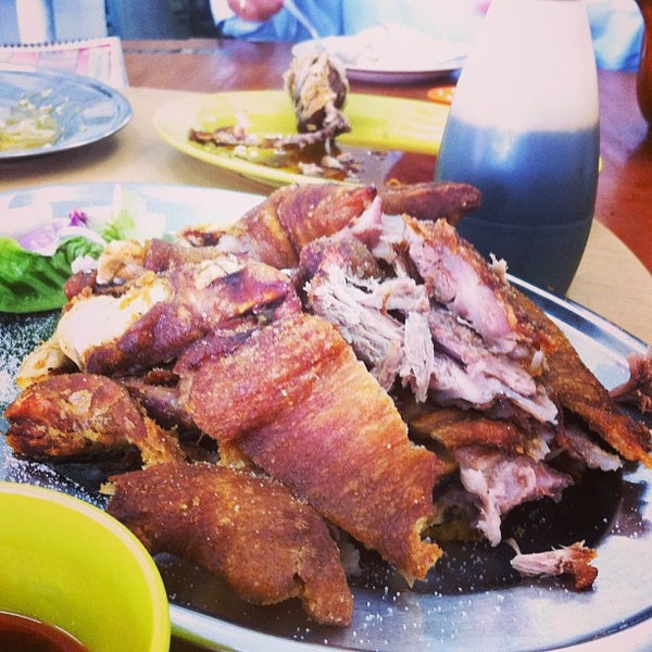 รูปภาพถ่ายที่ Restoran Ping Wah โดย Su Wen W. เมื่อ 2/4/2013