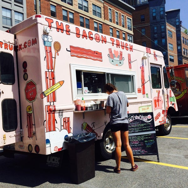 Photo taken at South End Food Trucks by HW Y. on 6/7/2015
