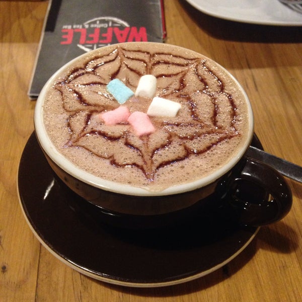 2/24/2015にIndira C.がWaffle Coffee &amp; Tea Barで撮った写真