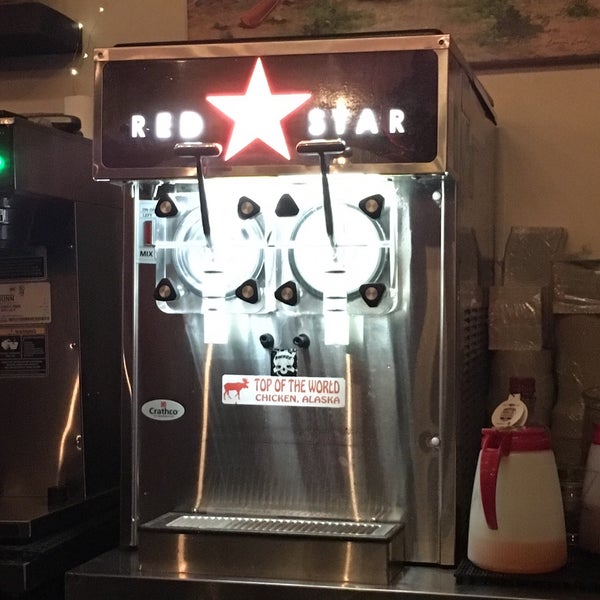 Foto tirada no(a) Red Star Taco Bar por ennie em 8/6/2017