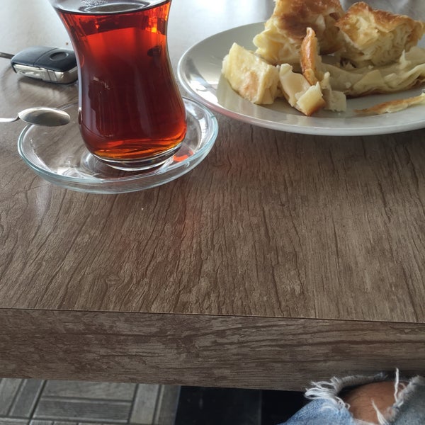 Photo taken at Taş DEĞİRMEN FIRIN  CAFE by Bsr İ. on 9/20/2016