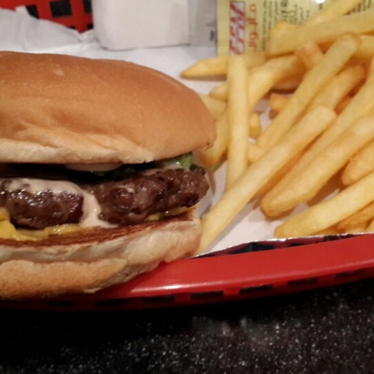 Photo taken at My Burger by Ahmed S. on 9/28/2013