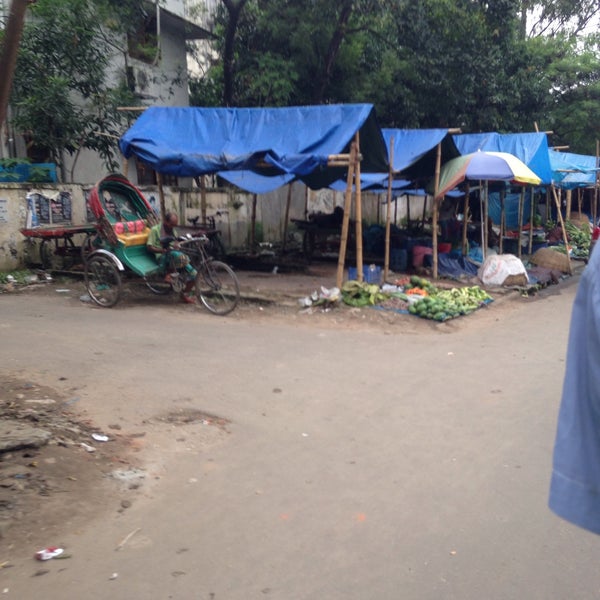 Рынок в орджоникидзе крым. Качи базар ярмарка. Рынок поселка кача. Кача крым рынок. Кача магазин мясо.