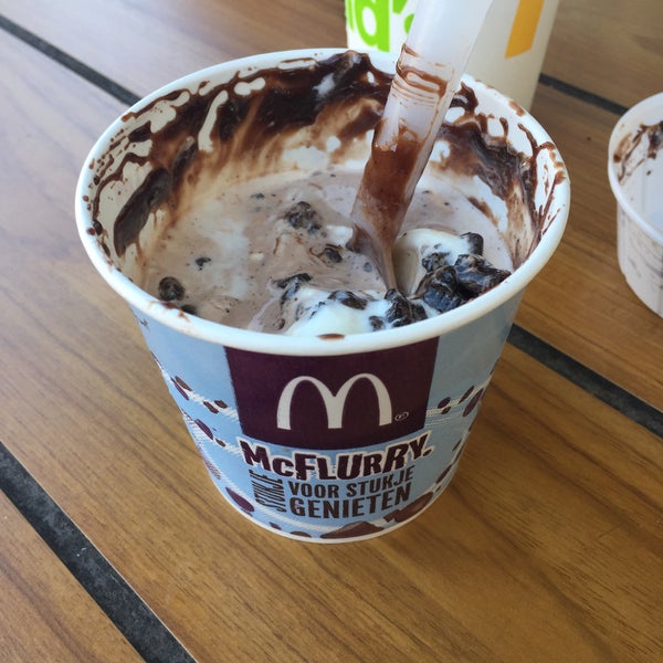 Photo taken at McDonald&#39;s by Sven M. on 7/18/2017