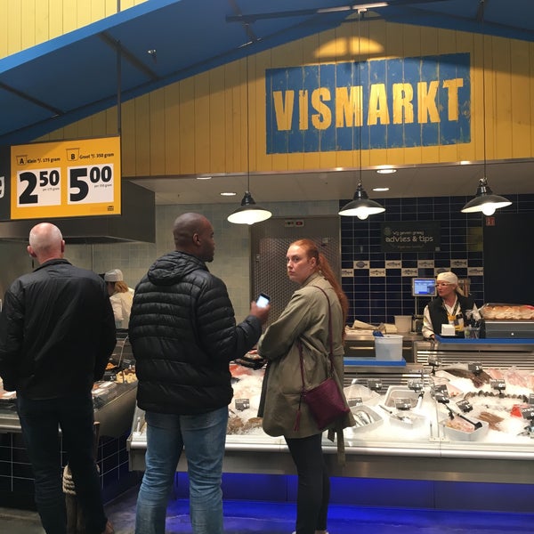 Photo taken at Jumbo Foodmarkt by Chris K. on 11/3/2017