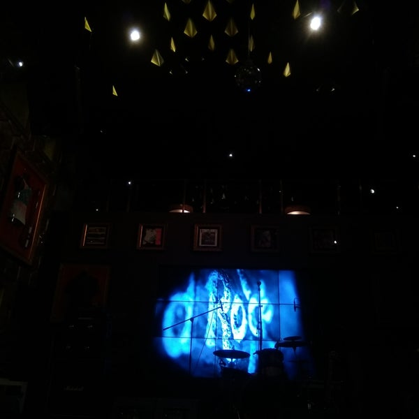 Foto tomada en Hard Rock Cafe Gurgaon  por Ayan R. el 6/7/2018